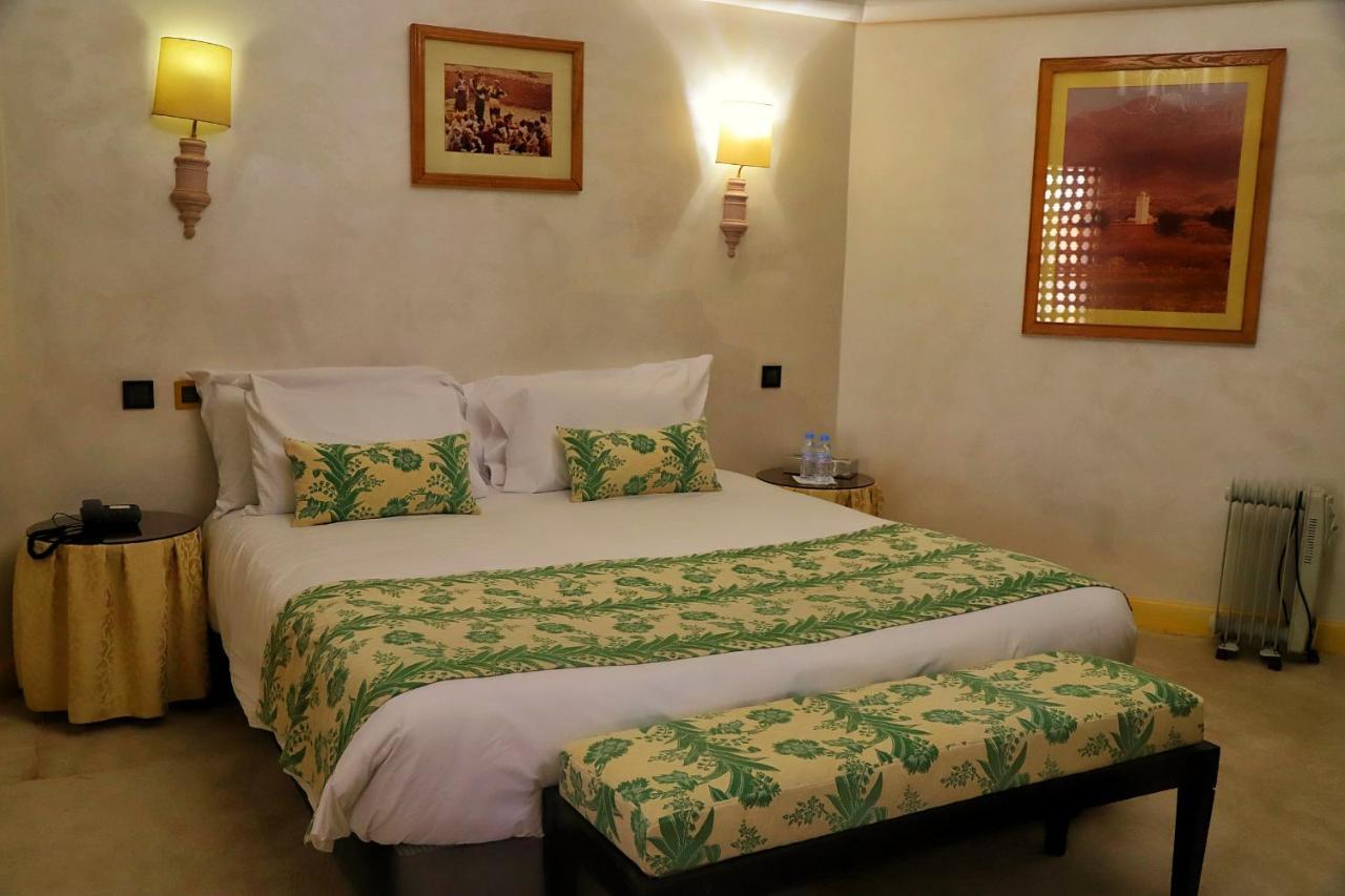 Hotel Parador Al-Ajoen Buitenkant foto