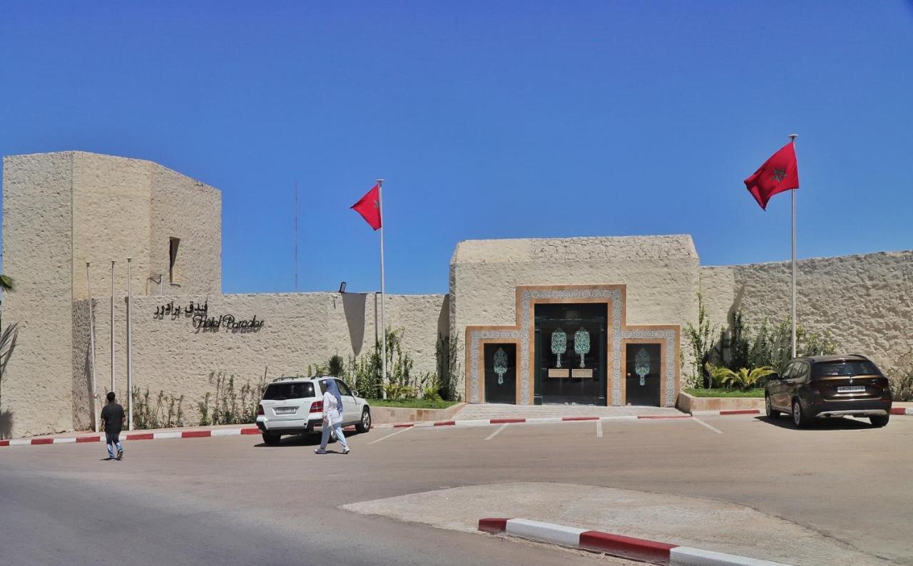Hotel Parador Al-Ajoen Buitenkant foto